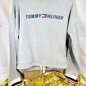 Brand new tommy hilfiger women's sweater Sweatshi